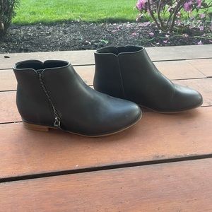 Girls Cat and Jack Boots